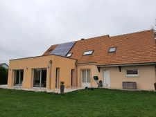 maison familiale 4 chambres et 2 bureaux