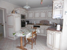 maison au calme avec 5 hectares. 5 ch. 700 m2 de dépendances