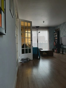 maison de 4 chambres et 1 bureau