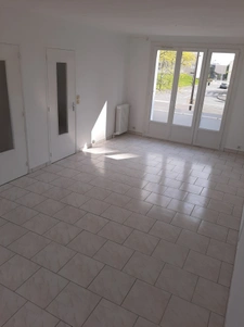 Maison proche tram, écoles et commerces