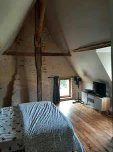  Longère restaurée sur 2000m2 de terrain