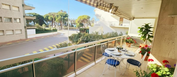 Appartement à vendre - Réf  06400 Cannes