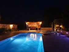 maison type longère avec parc paysager, carport, cuisine d'é