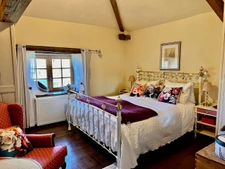 Propriété de caractère avec 14 hectares, lac et potentiel lo