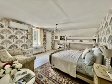 Maitre de maitre 206m2, 5 chambres, 4 salles d'eau, grand ja