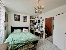 Maison de 3 chambres, et appartement au dernier niveau, salo