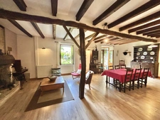 maison type longère en 2 parties avec gite ou autre activité