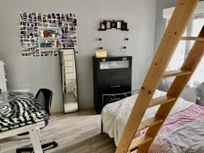  MAISON SPACIEUSE DE PLAIN-PIED - 5 chambres - DE 138m2 avec