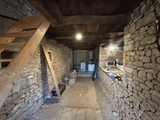 Maison familiale 4 chambres avec granges et seconde maison à