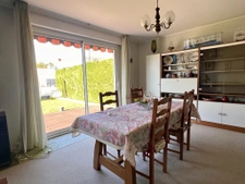 Maison de plain-pied 2 chambres, garage 