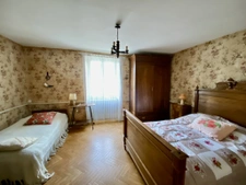 Maison de bourg, 2 ème maison d'habitation et grandes dépend