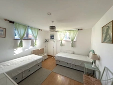 Propriété de caractère avec 14 hectares, lac et potentiel lo