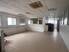 Local professionnel 132 m2 au coeur de Machecoul (44)   Fort 