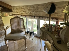 Domaine clos avec 2 maisons, piscine chauffée et dépendances