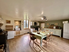 maison de maitre, 3 chambres, économique et bâtiments annexe