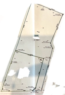 Terrain constructible à viabiliser 786M2 centre bourg