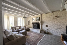 Maison de caractère avec dépendances, piscine chauffée et pa