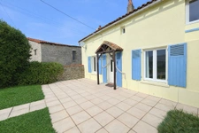 2 maisons avec gite, 3 chambres et un bureau, maison pierres