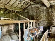 Maison avec grand potentiel et beau jardin