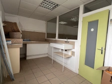 Local professionnel 132 m2 au coeur de Machecoul (44)   Fort 