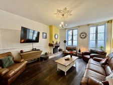 Maison de 3 chambres, et appartement au dernier niveau, salo