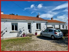 Ensemble de 2 maisons au coeur des marais
