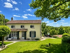 Charmante maison de 3 chambres au bord de la rivière avec de