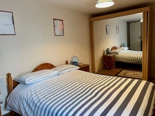 CHARMANTE MAISON PIERRES AVEC GARAGE ET ATELIER 123M2