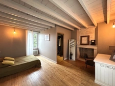 maison familiale 4 chambres au coeur du village, jardin clos