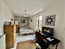 Maison de 3 chambres, et appartement au dernier niveau, salo