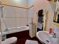 Propriété de caractère avec 14 hectares, lac et potentiel lo