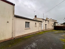 Maison à rénover avec activité équestre possible 2 chambres 