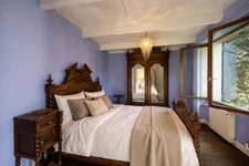 Maison avec dépendances, 4 chambres, panneaux solaires et fo