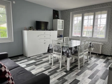 Maison de plain pied avec garages et jardin à Machecoul