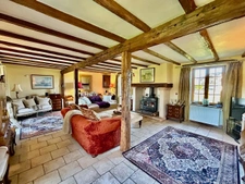 Propriété de caractère avec 14 hectares, lac et potentiel lo