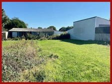 Terrain à batir non viabilisé en hameau au calme de la campa