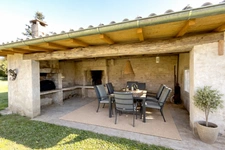 Maison de caractère avec dépendances, piscine chauffée et pa