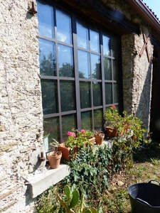 PROPRIETE du 19ème siècle de 300 m2 avec terrain de 4ha envi