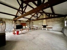 Maison à rénover avec activité équestre possible 2 chambres 