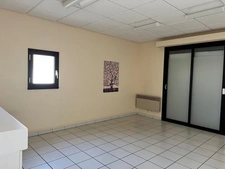 Local 78M2 à réhabiliter