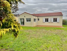 Charmante maison de plain-pied de 90m2 avec double garage