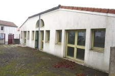 Ancien restaurant scolaire 180 m2