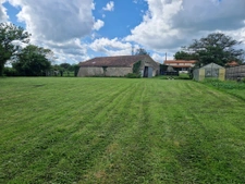 GRANGE CAMPAGNE SUR 2300 M2 DE TERRAIN
