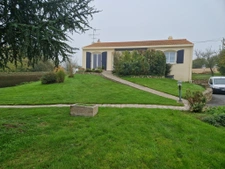 MAISON 3 CHAMBRES  avec Piscine