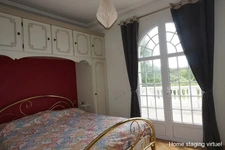 MAISON DANS ENVIRONNEMENT PRIVILEGIE