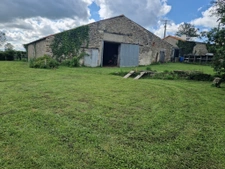 GRANGE CAMPAGNE SUR 2300 M2 DE TERRAIN