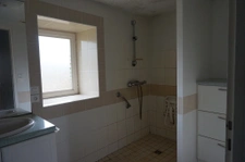 LONGERE 110 M2 avec GRANGE 102 M2