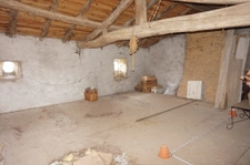 LONGERE 110 M2 avec GRANGE 102 M2