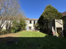 4 bedroom house with possible gite - solar pannels