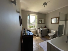 À vendre   Maison en pierre avec grange, jardin et garage-Ch